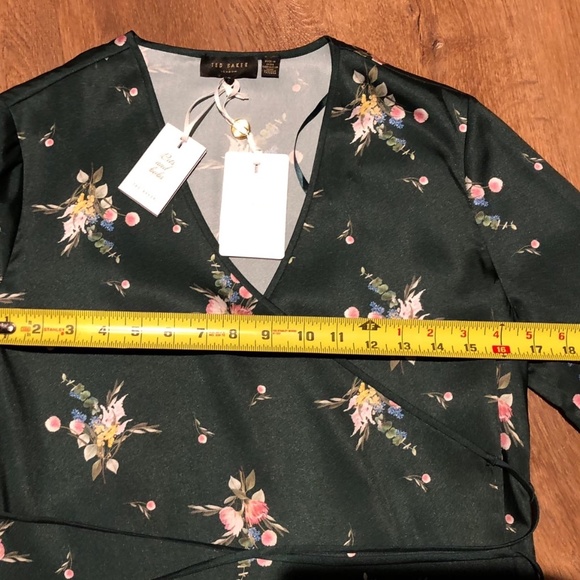 NWT $209 TED BAKER GREEN FLORAL ALEEXX WRAP BLOUSE TOP TB SZ 2 US 4-6 S M - Picture 5 of 12